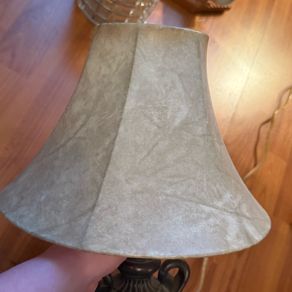 Vintage Table Top Lamp - Picture 12 of 16